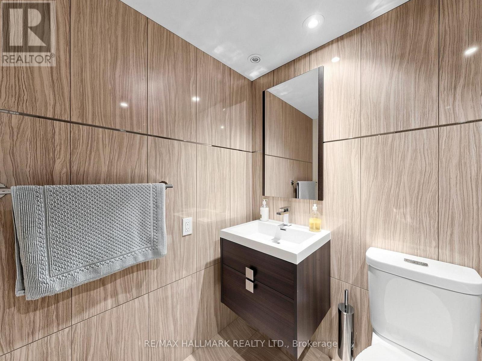 1405- 15 Mcmurrich Street, Toronto, ON photo 34