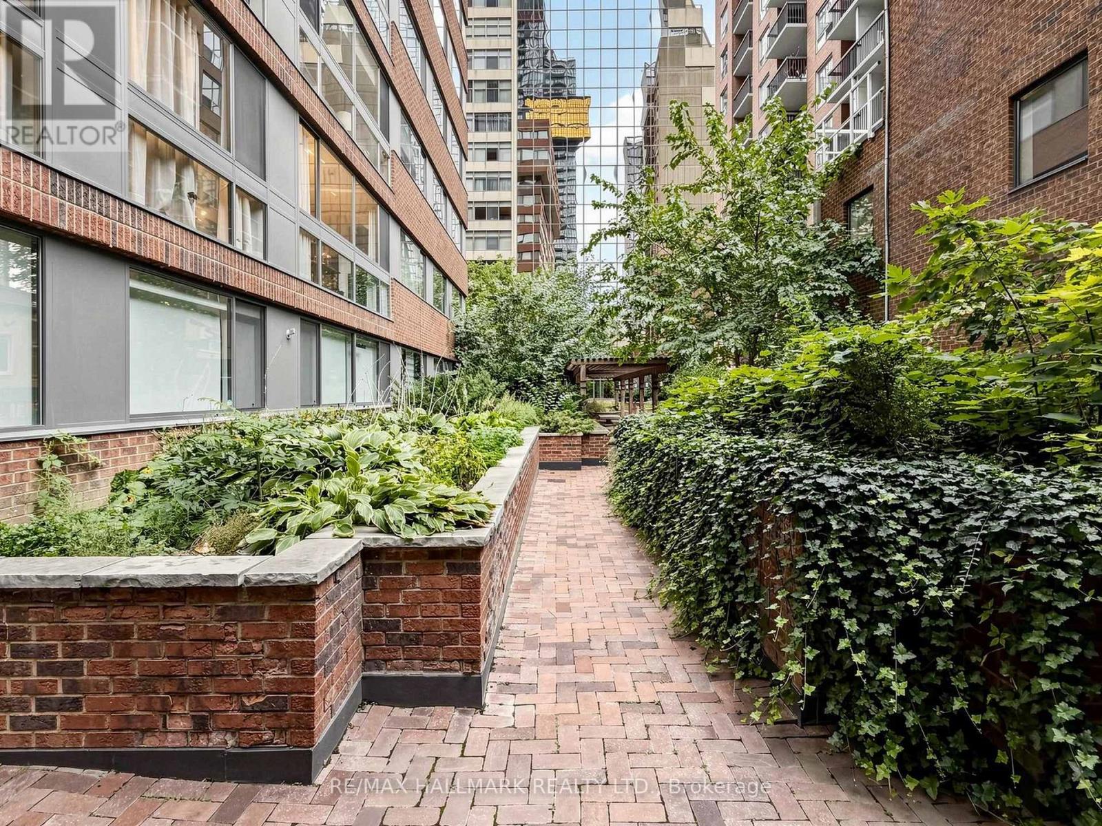 1405- 15 Mcmurrich Street, Toronto, ON photo 50
