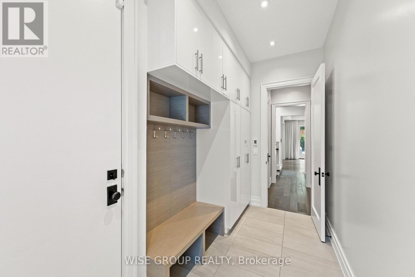 50 Sheldrake Boulevard, Toronto, ON photo 19