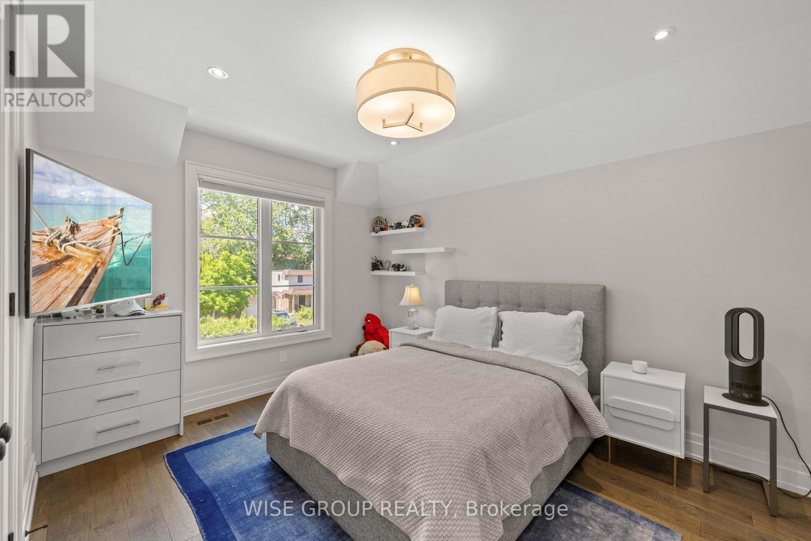 50 Sheldrake Boulevard, Toronto, ON photo 33