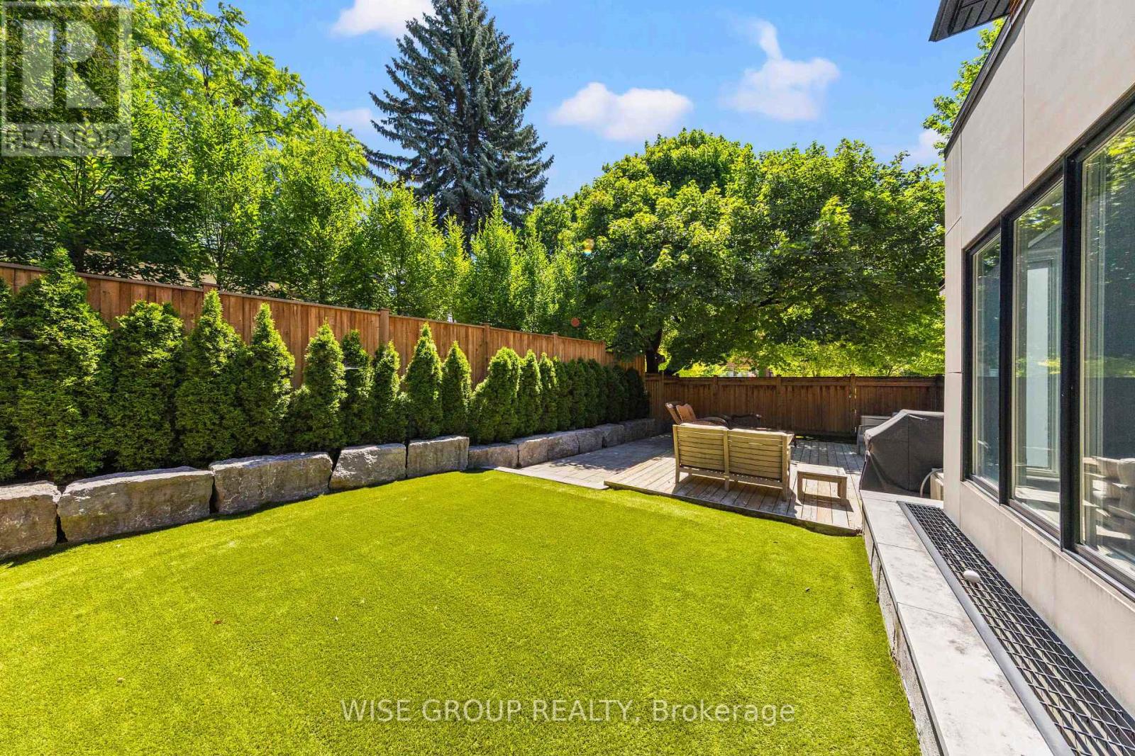 50 Sheldrake Boulevard, Toronto, ON photo 45