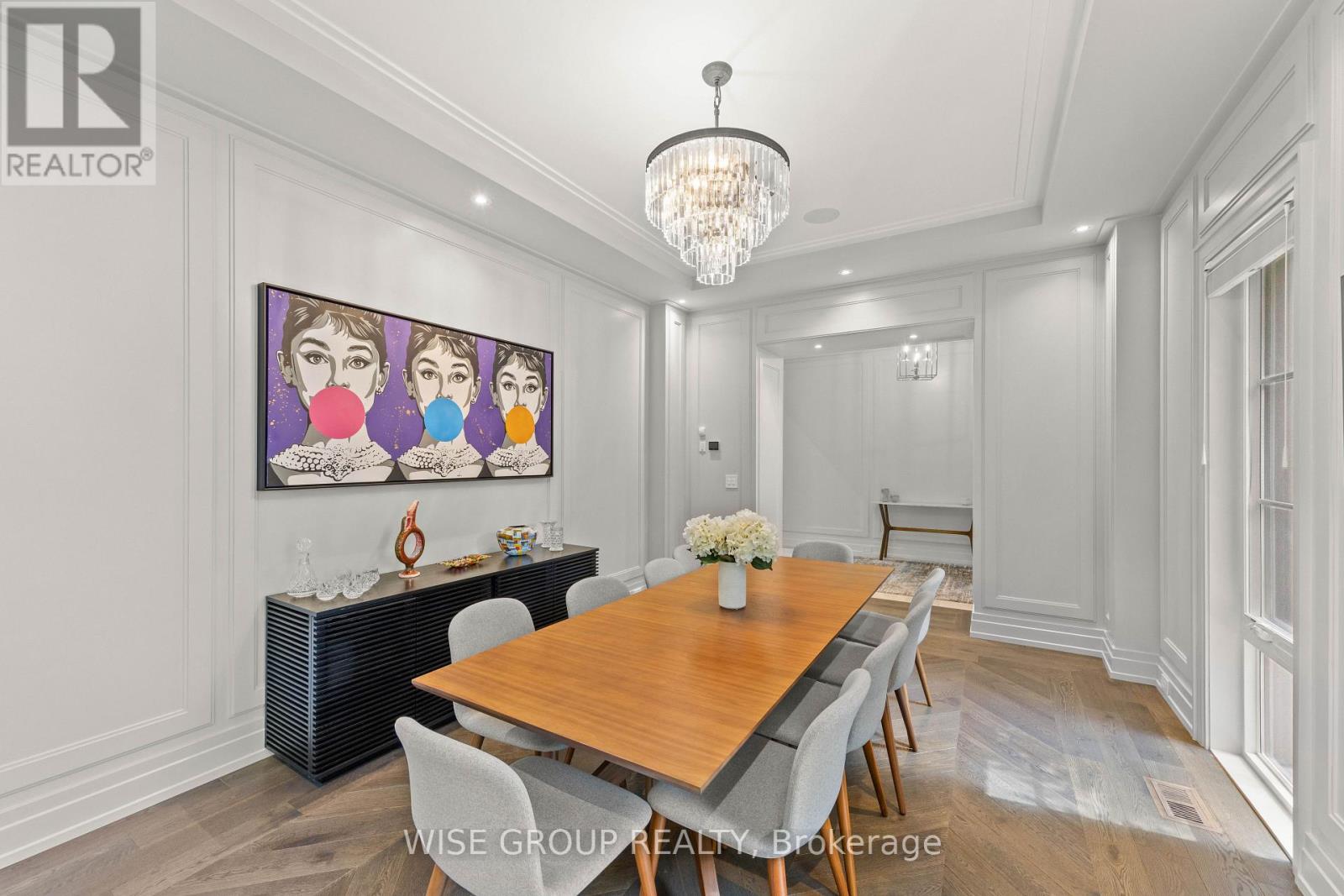 50 Sheldrake Boulevard, Toronto, ON photo 5