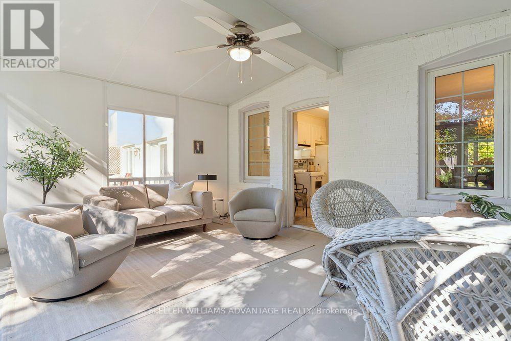 55 SNOWDON AVENUE - 24