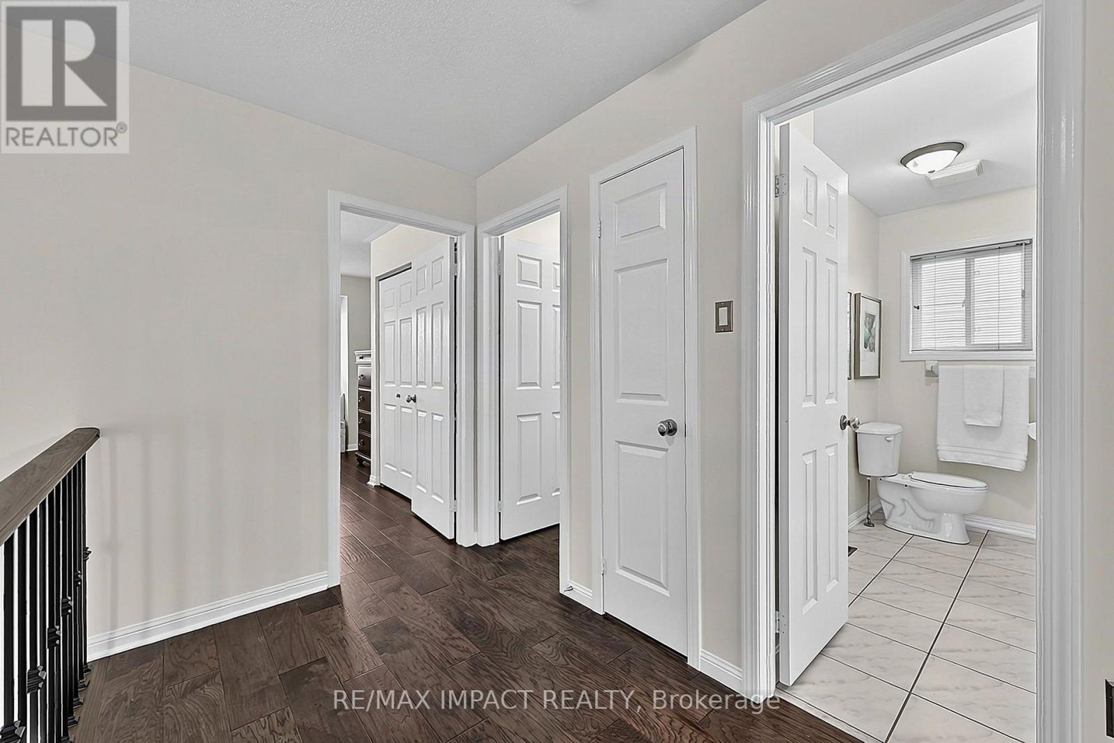 17 Holman Court, Whitby, ON photo 22