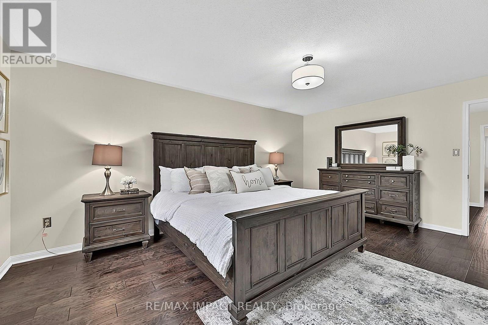17 HOLMAN COURT - 25