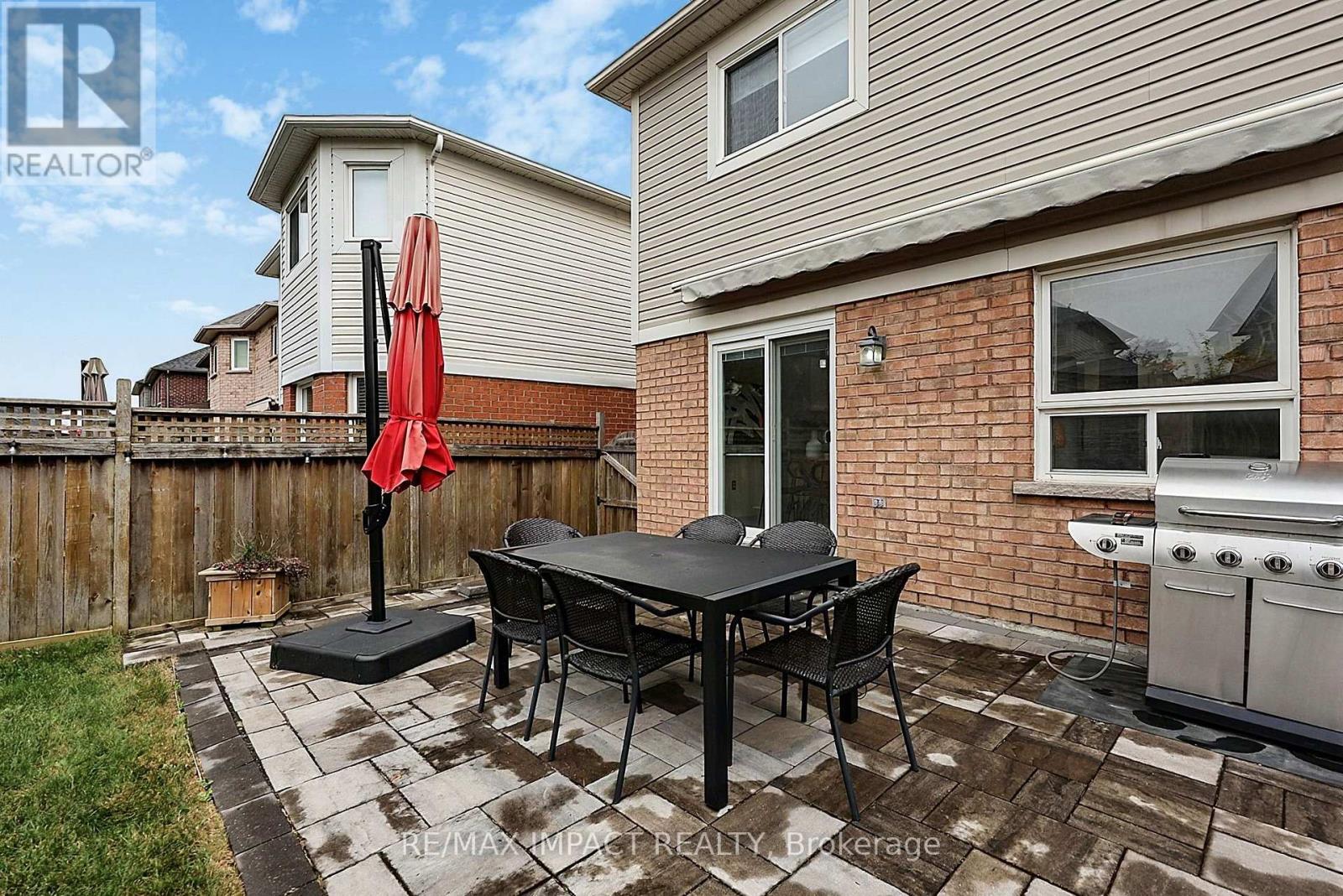 17 Holman Court, Whitby, ON photo 36