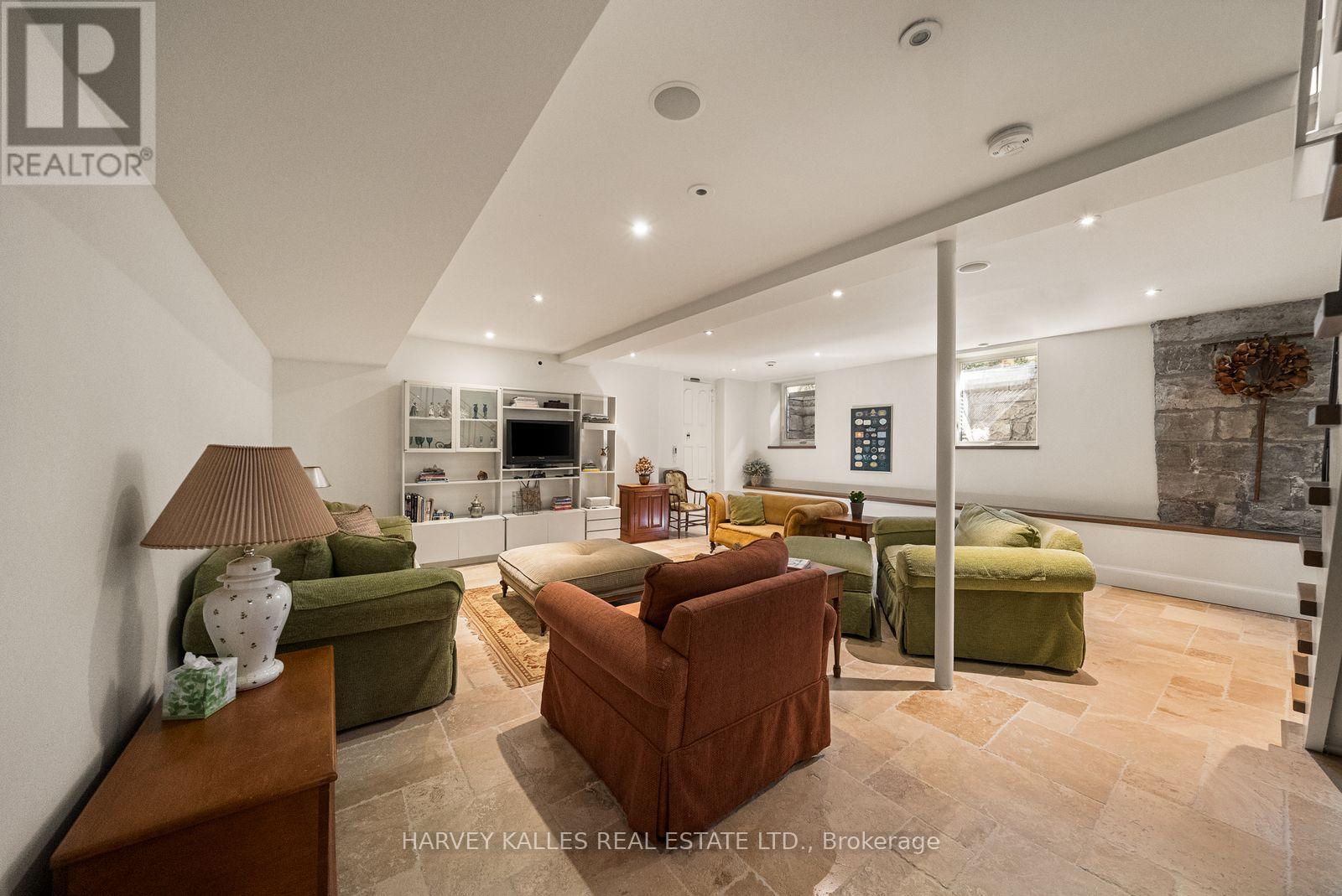 4 Neville Park Boulevard, Toronto, ON photo 36