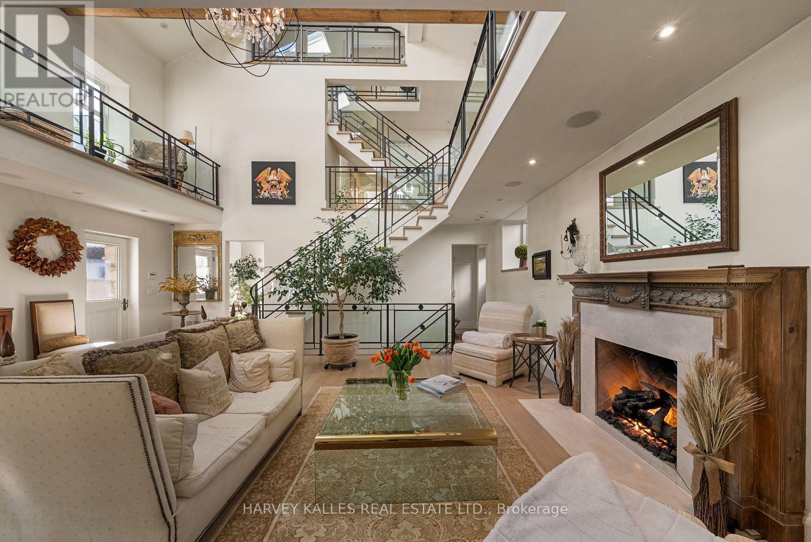 4 Neville Park Boulevard, Toronto, ON photo 5