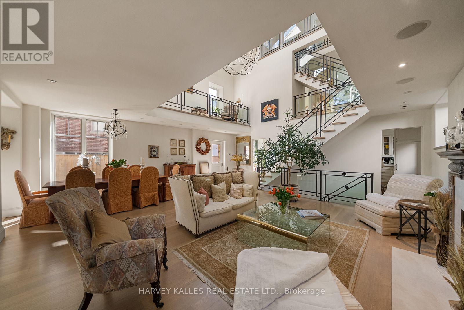 4 Neville Park Boulevard, Toronto, ON photo 6