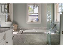 4 Neville Park Boulevard, Toronto, ON M4E3P6 Photo 28