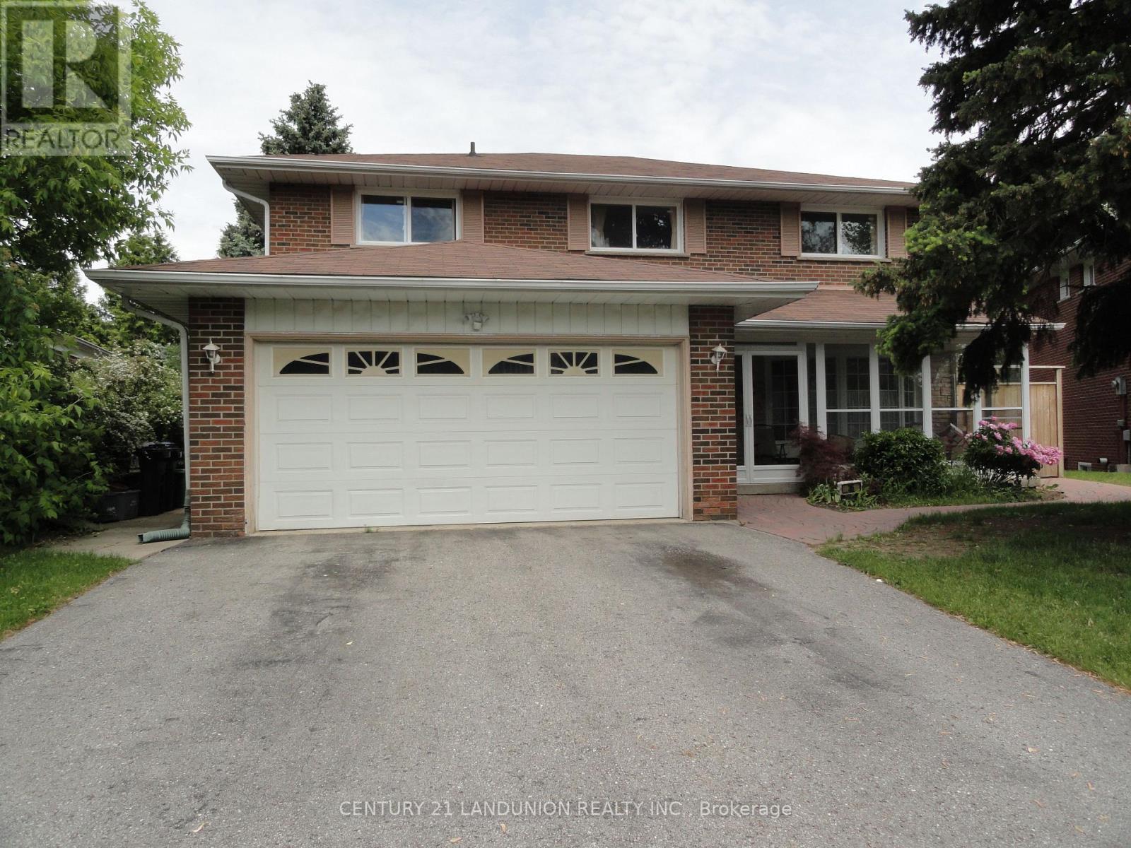 BASEMENT - 36 ROUNDWOOD COURT N