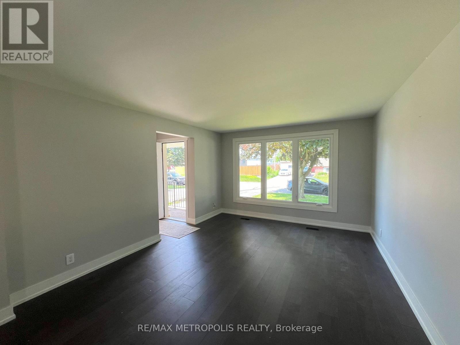 MAIN- 797 Zator Avenue, Pickering, ON photo 3
