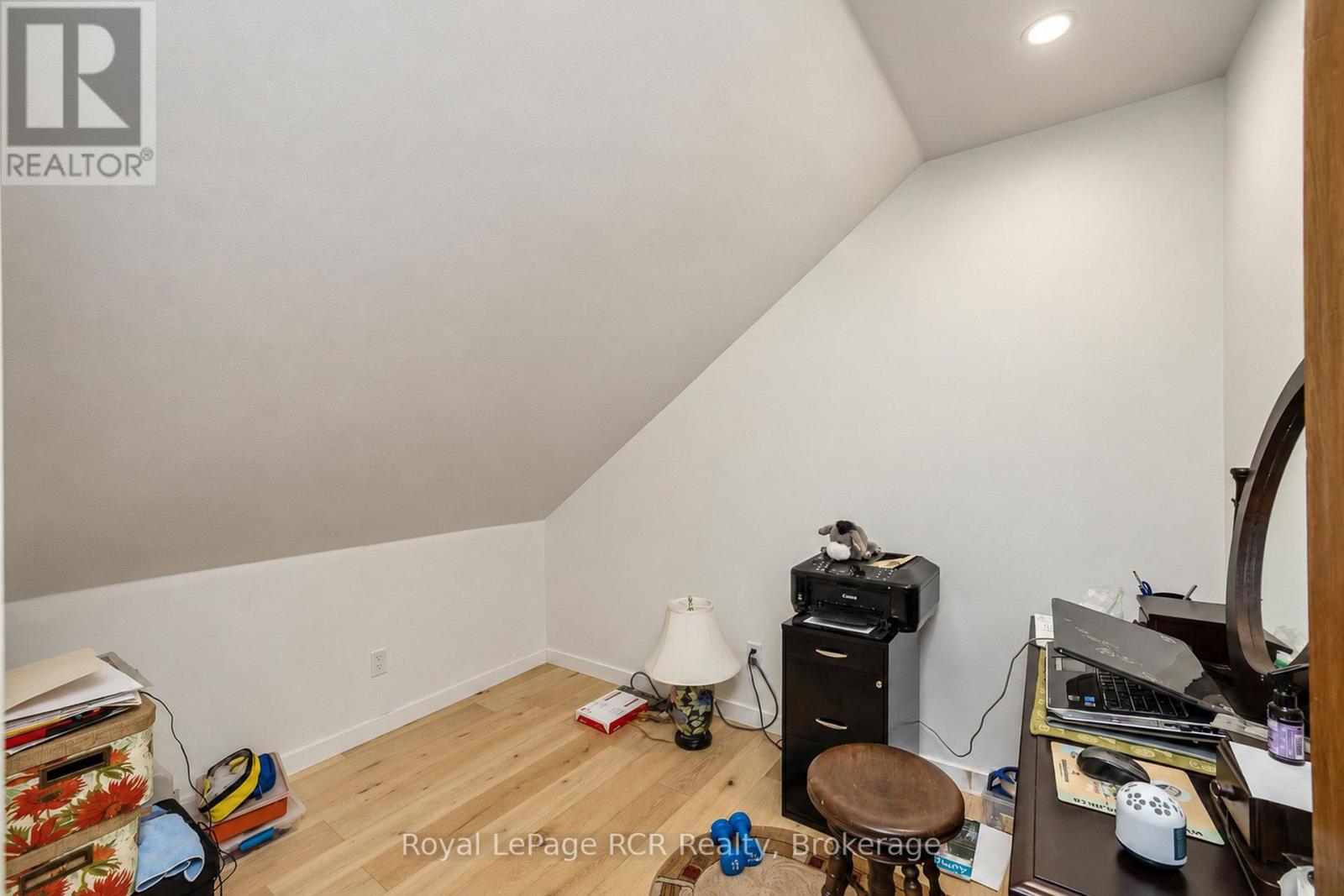 116190 GREY ROAD 3 - 28