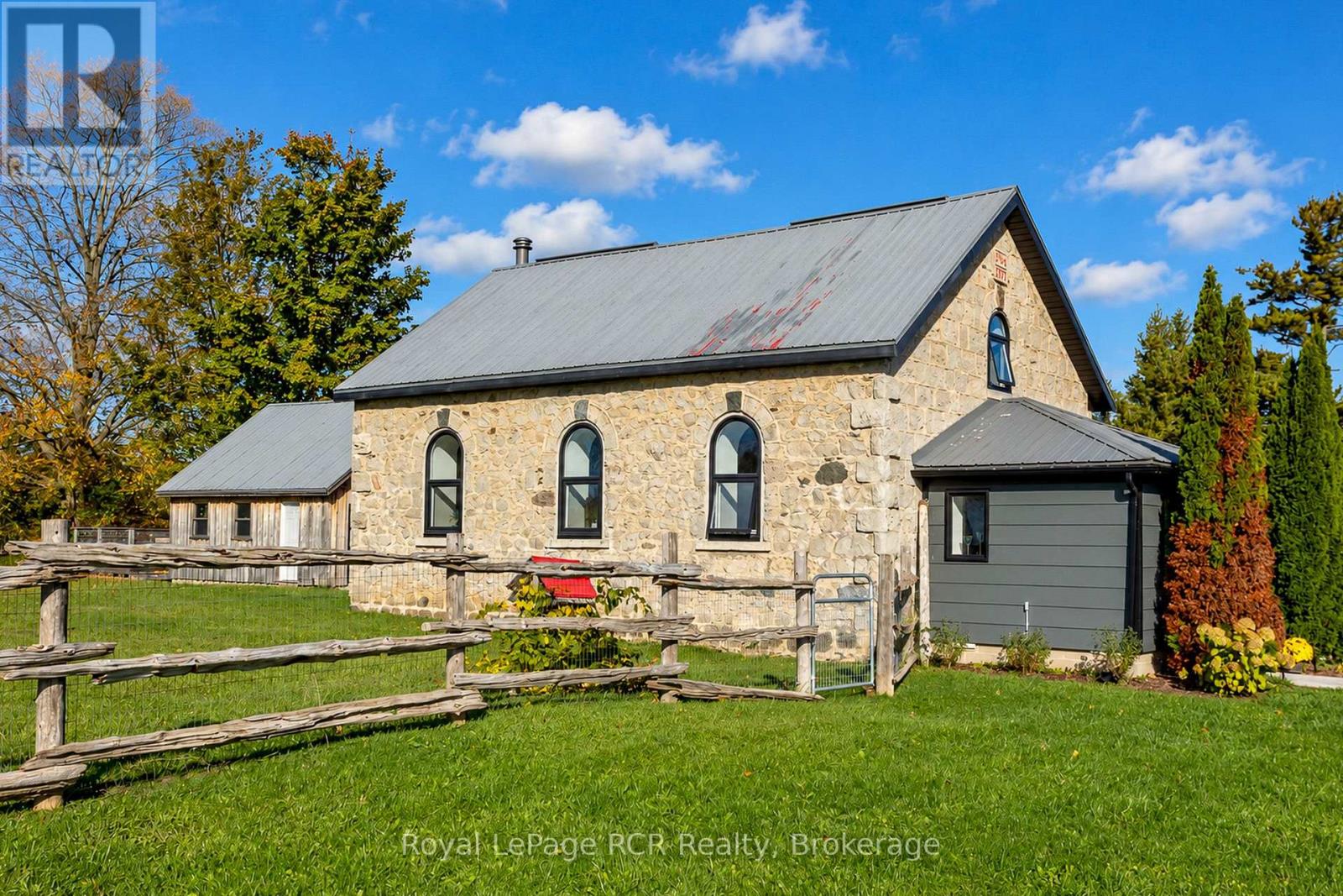 116190 GREY ROAD 3 - Image 3
