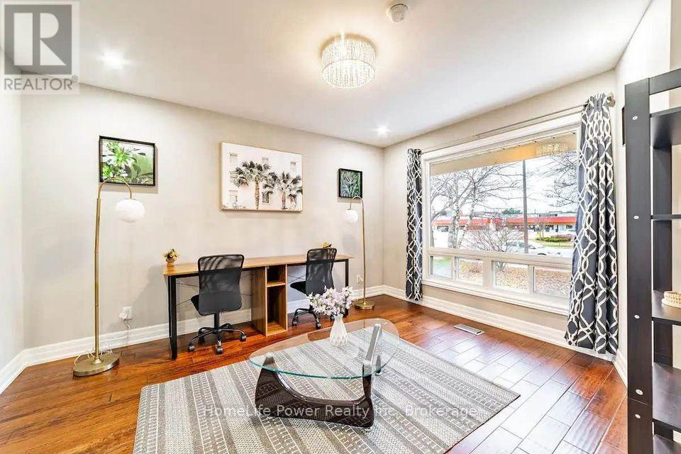 463 WESTHEIGHTS DRIVE — photo 2