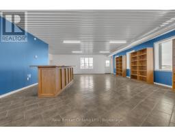 8485 Wellington Road 86, Mapleton, ON N4W3G8 Photo 8