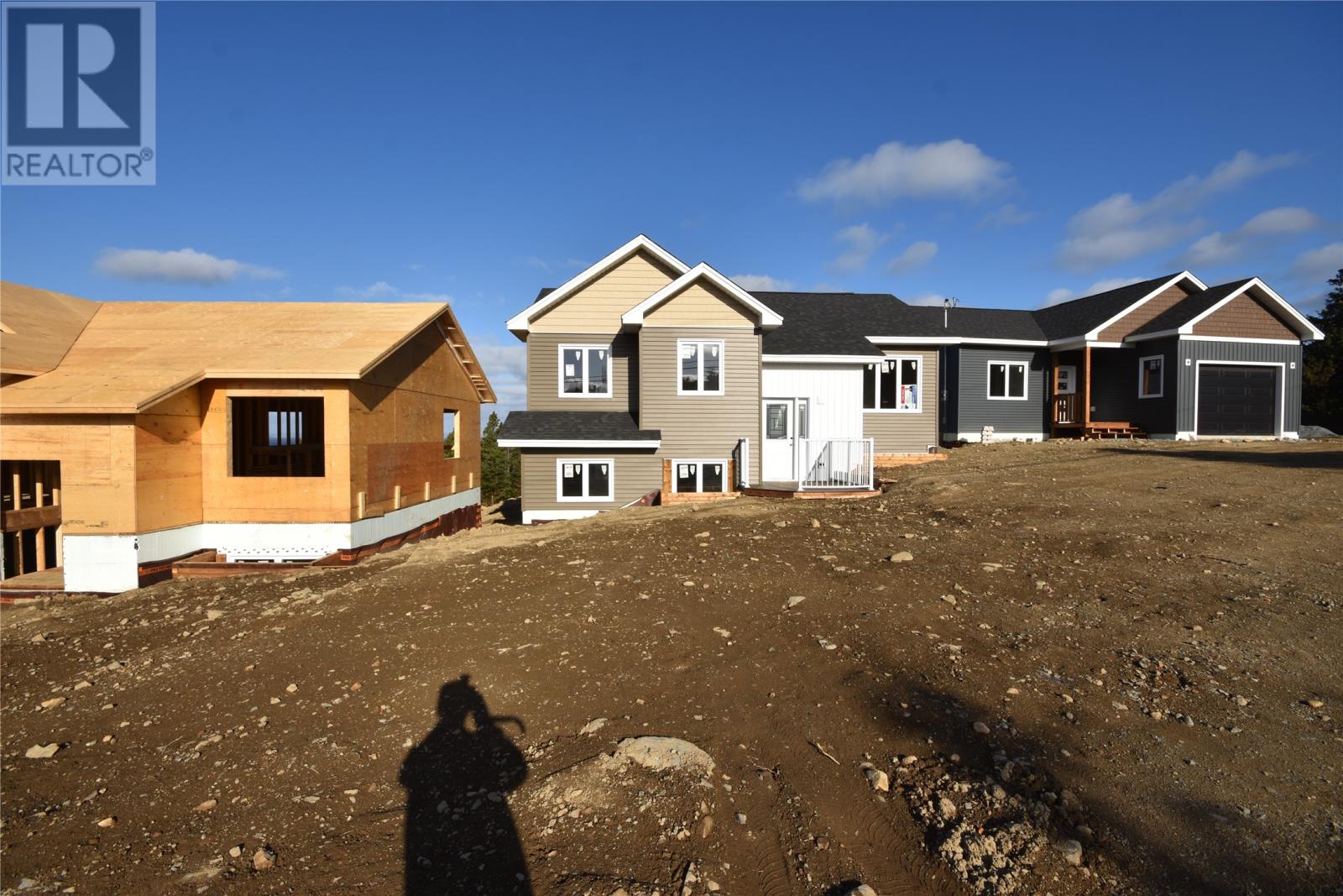 72 Readers Hill Road - 1