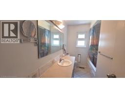 12130 Greenwell Street Street, Maple Ridge, BC V2X7N1 Photo 11