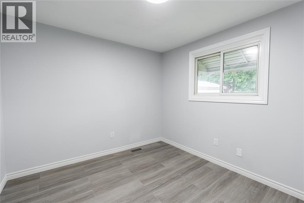 1104 OVERLEA CRESCENT - 13