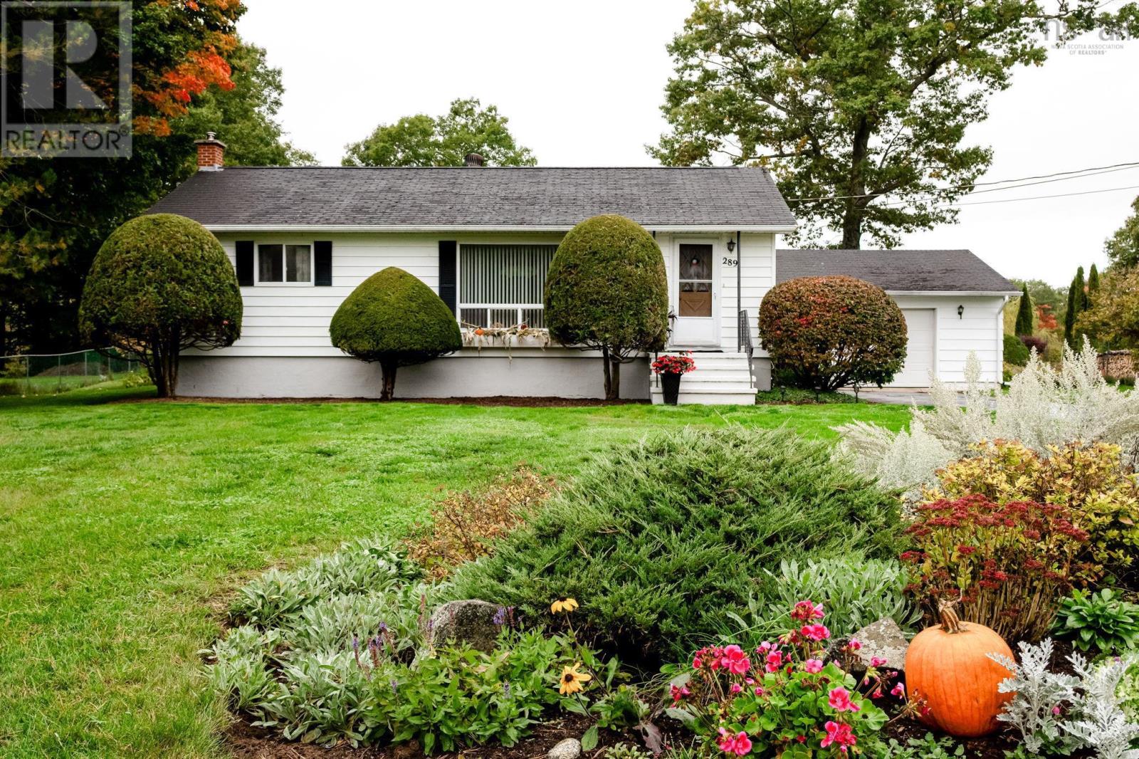 289 Brookside Drive - 2