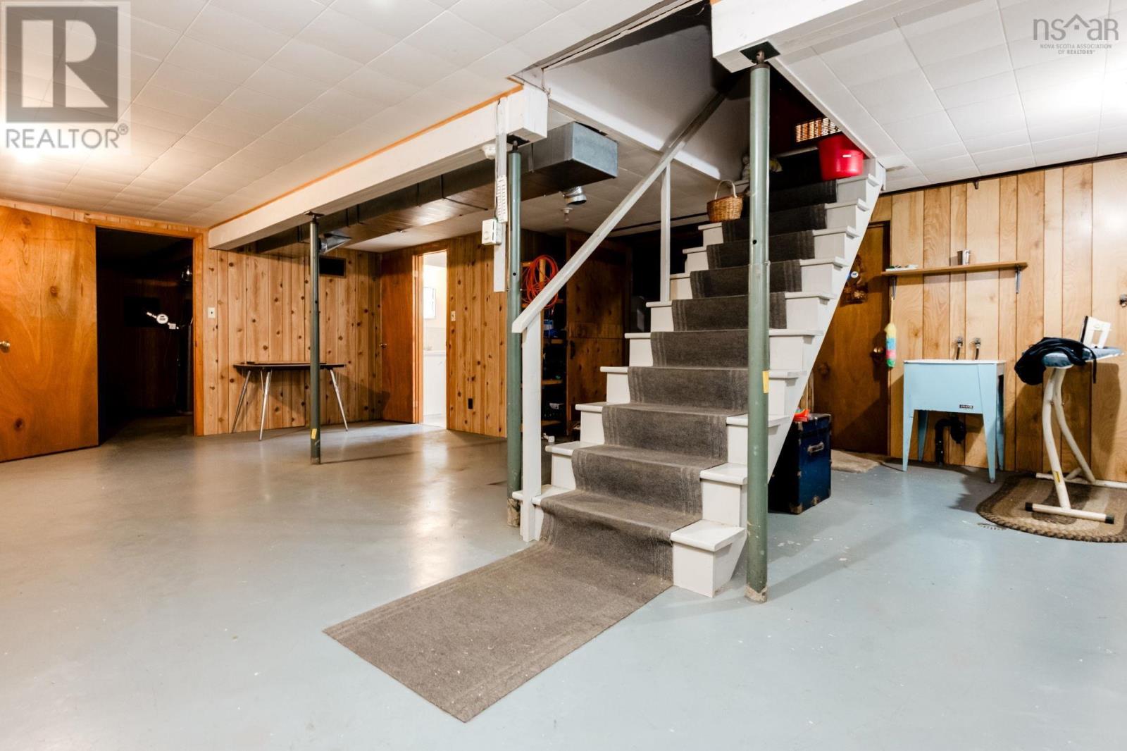 289 Brookside Drive - Image 39