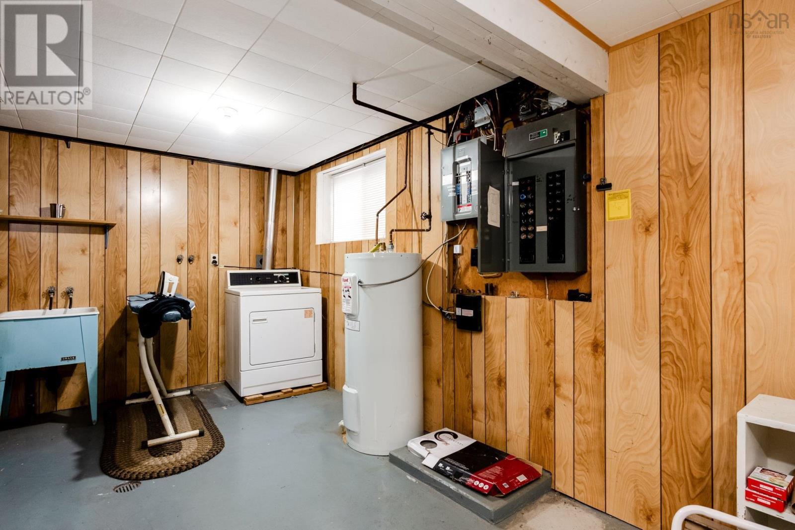 289 Brookside Drive - Image 37