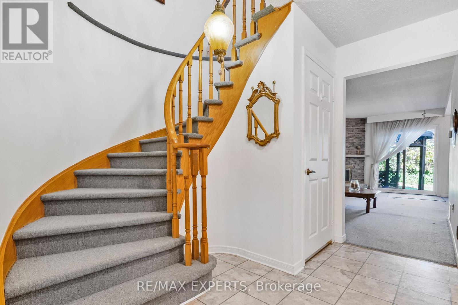 20 CHARNWOOD PLACE - 17