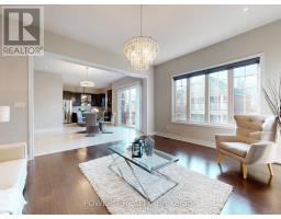 Laundry room - 61 Match Point Court, Aurora, ON L4G3J1 Photo 10