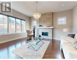 Bedroom 2 - 61 Match Point Court, Aurora, ON L4G3J1 Photo 7