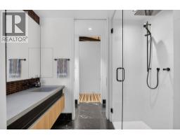 1308 Montreal Avenue SW - photo 15
