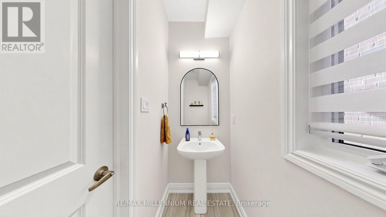 327 Mactier Drive, Vaughan, ON photo 19