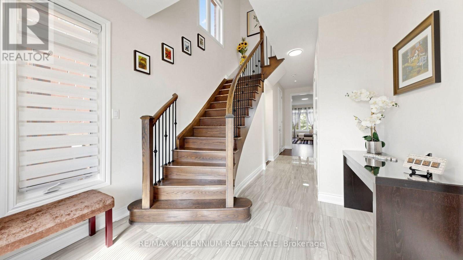 327 Mactier Drive, Vaughan, ON photo 21