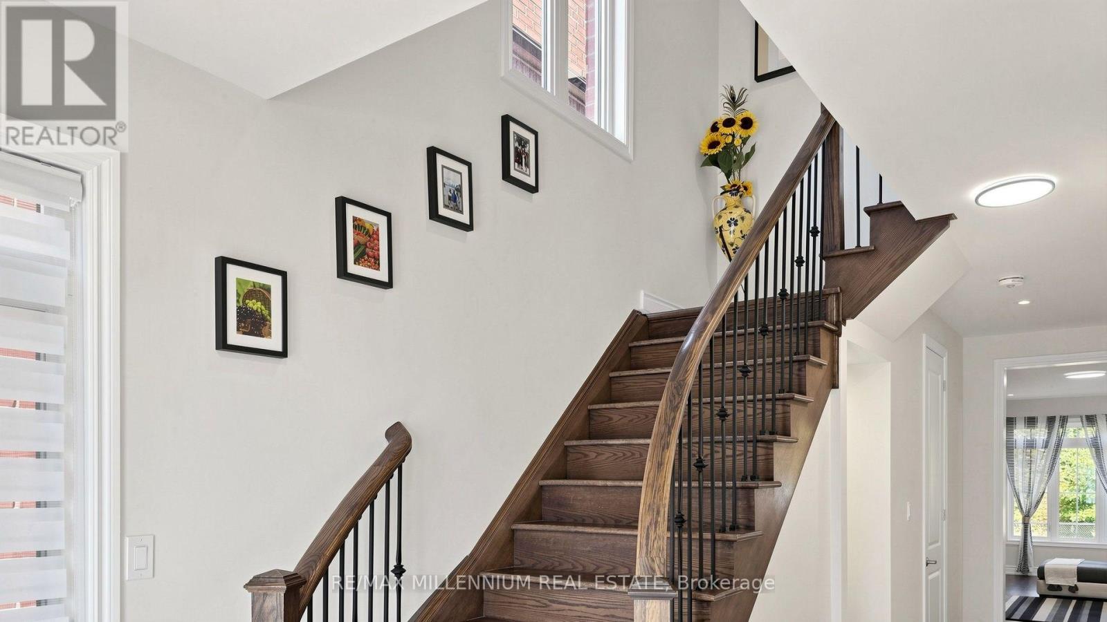327 Mactier Drive, Vaughan, ON photo 22