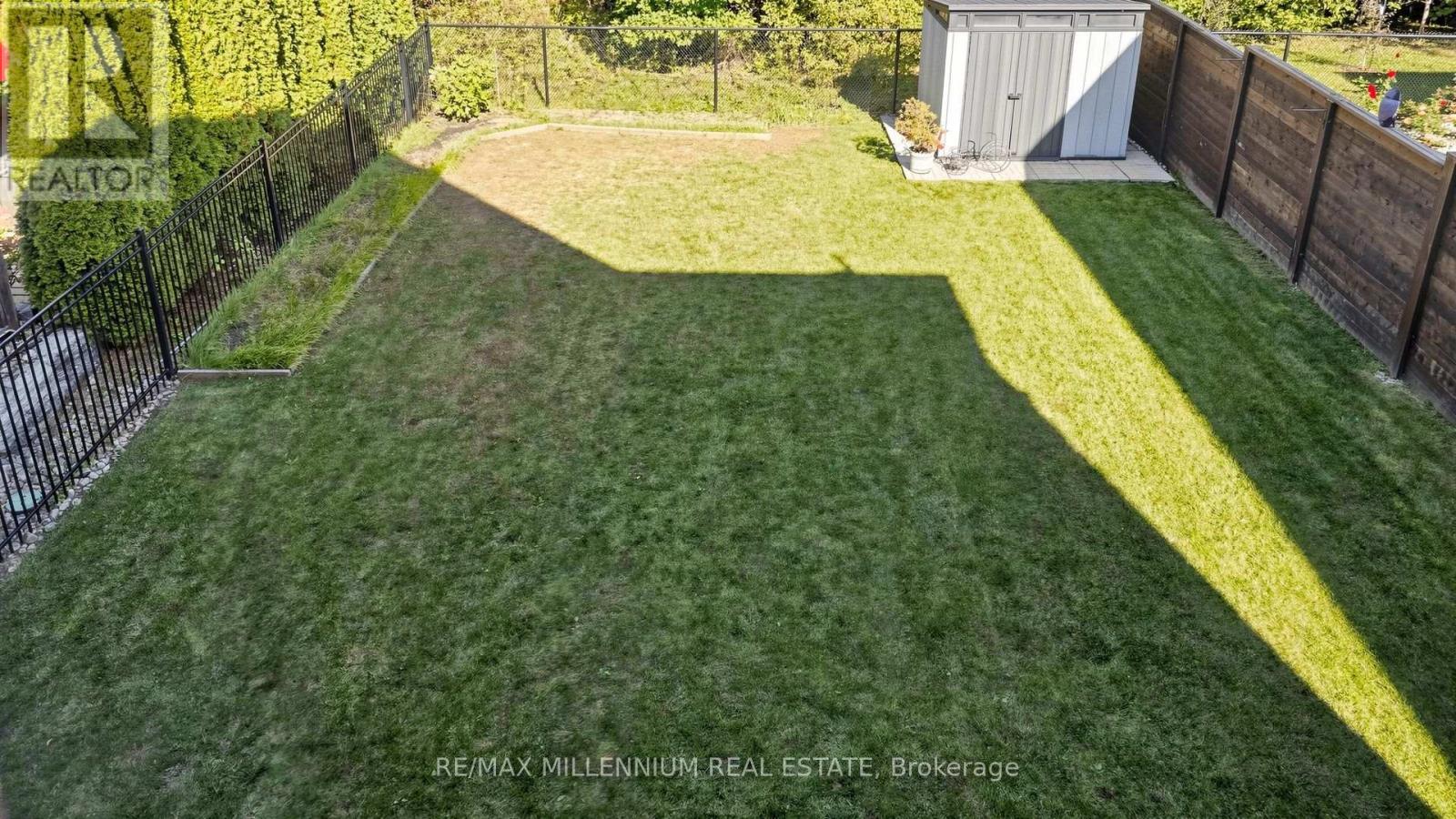 327 Mactier Drive, Vaughan, ON photo 45