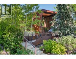 1308 Montreal Avenue SW - photo 3