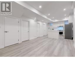 18 Wellman Drive, Richmond Hill, ON L4E1G1 Photo 13