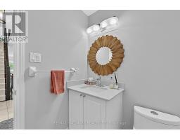 710 Wendy Culbert Crescent, Newmarket, ON L3X0A4 Photo 41