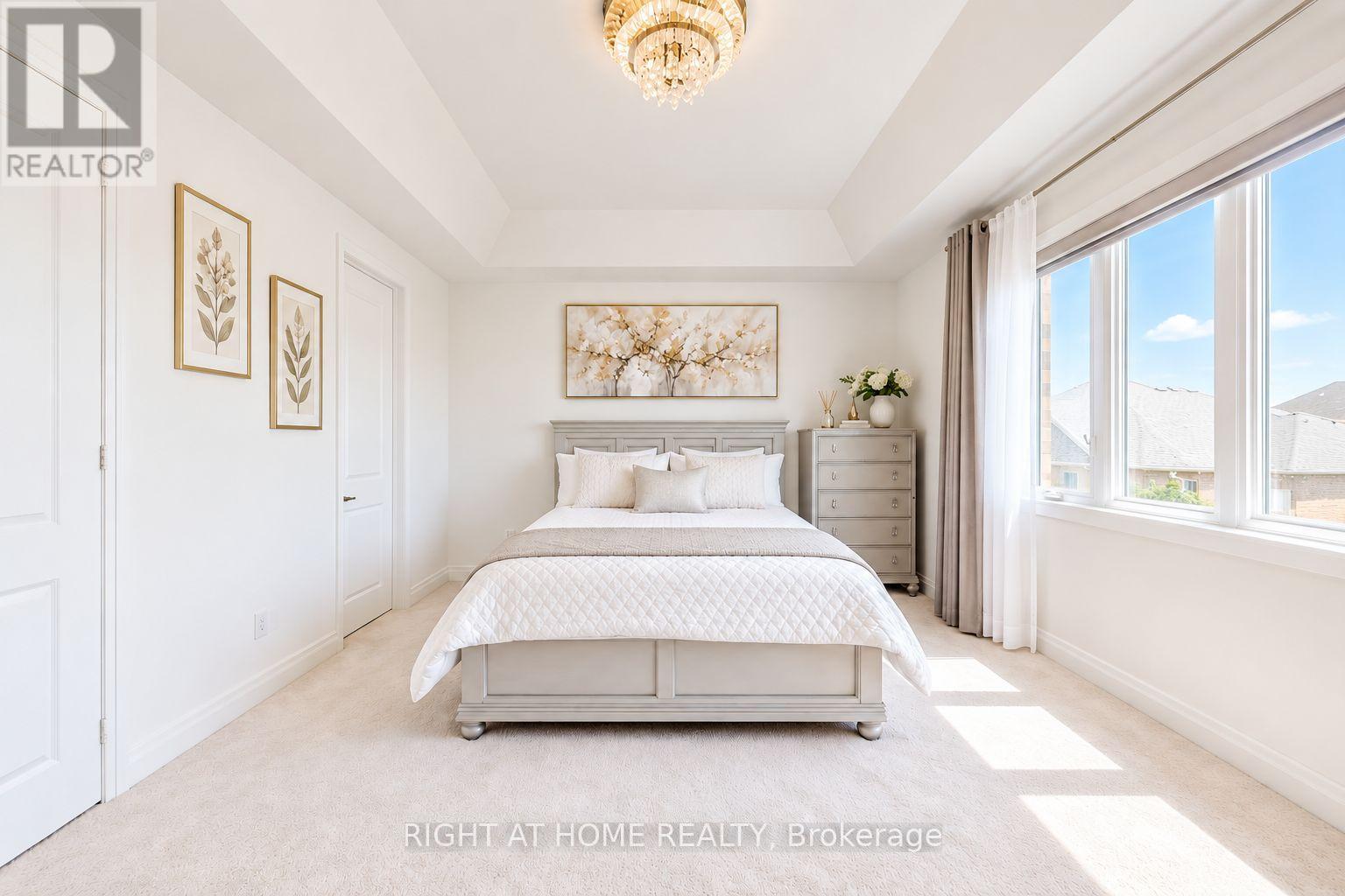 59 Hydrangea Hollow, East Gwillimbury, ON photo 9