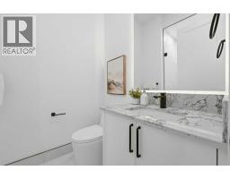 2004 51 Avenue SW - photo 32