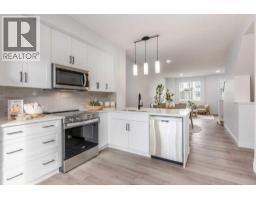702, 437 Alpine Avenue SW - photo 2