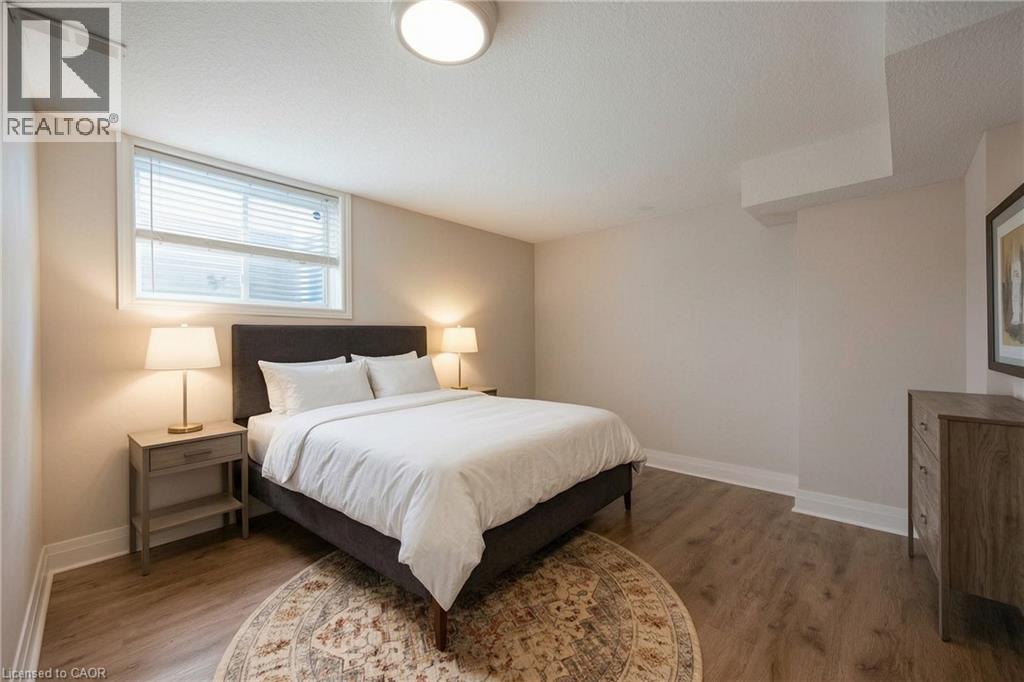 93 VAUGHAN Street - Image 35