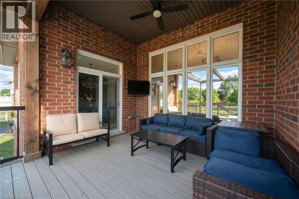 93 VAUGHAN Street - 45