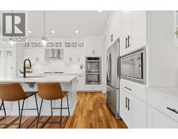5pc Bathroom - 72 Quarry Landing Se, Calgary, AB T2C5E4 Photo 14
