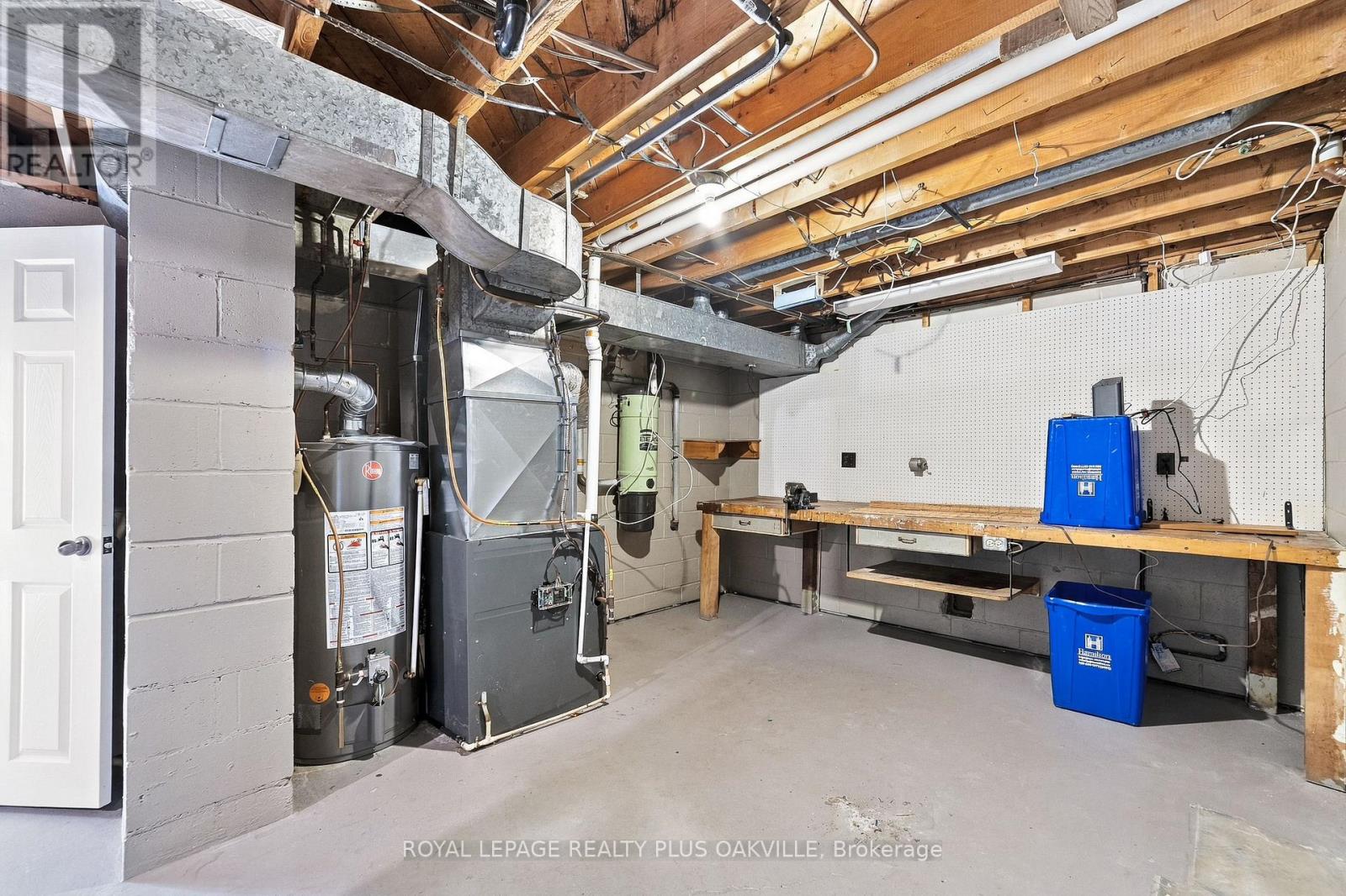 19 ENDFIELD AVENUE - 25