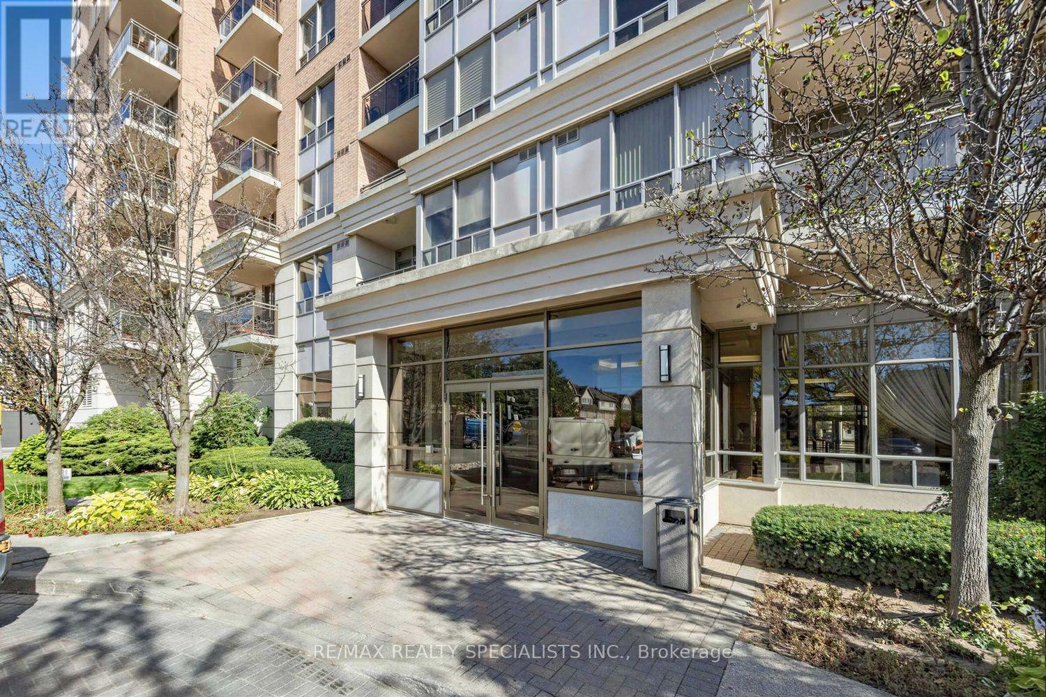2011- 55 Strathaven Drive West, Mississauga, ON photo 2