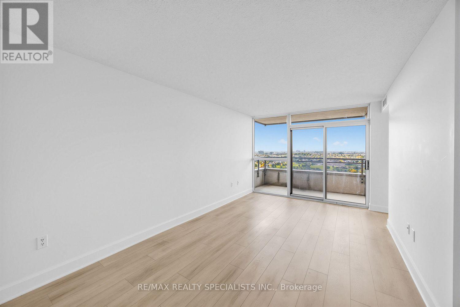 2011- 55 Strathaven Drive West, Mississauga, ON photo 4