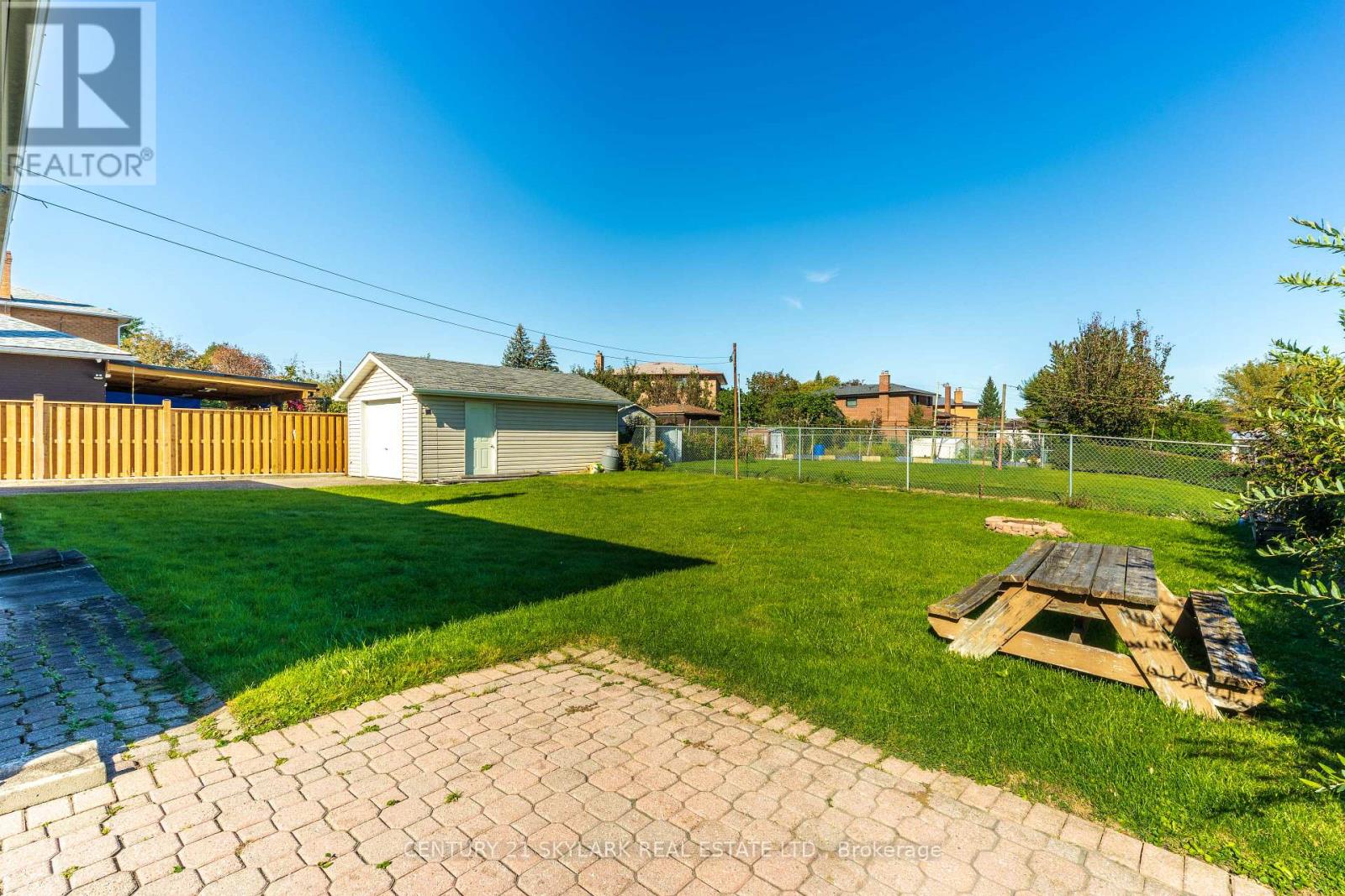 24 Aura Lea Boulevard, Toronto, ON photo 37