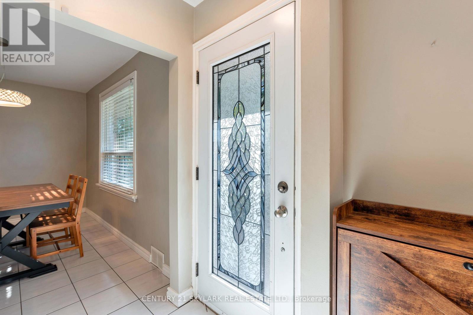 24 Aura Lea Boulevard, Toronto, ON photo 5
