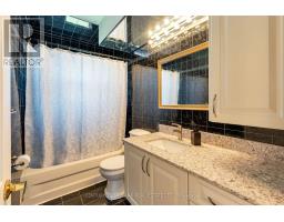 24 Aura Lea Boulevard, Toronto, ON M9M1K3 Photo 19