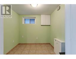 24 Aura Lea Boulevard, Toronto, ON M9M1K3 Photo 31